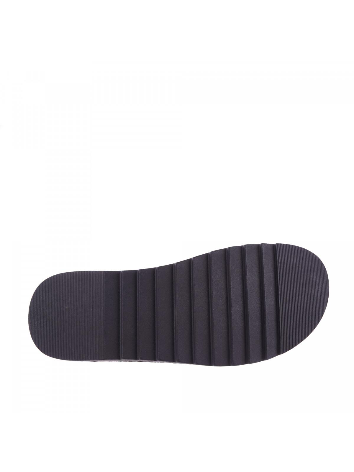 N71800
